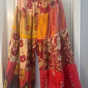 Kantha bae lotus pants